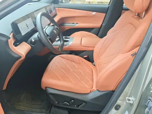 Changan CS75 Plus — Фото автомобиля 9