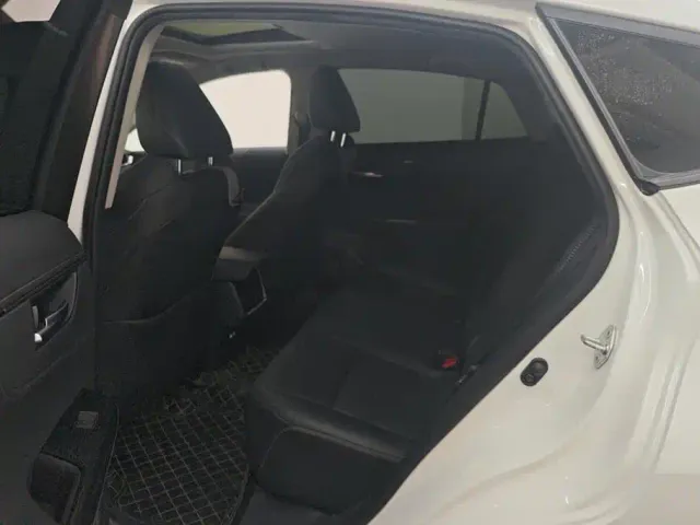 Toyota Venza — Фото автомобиля 11