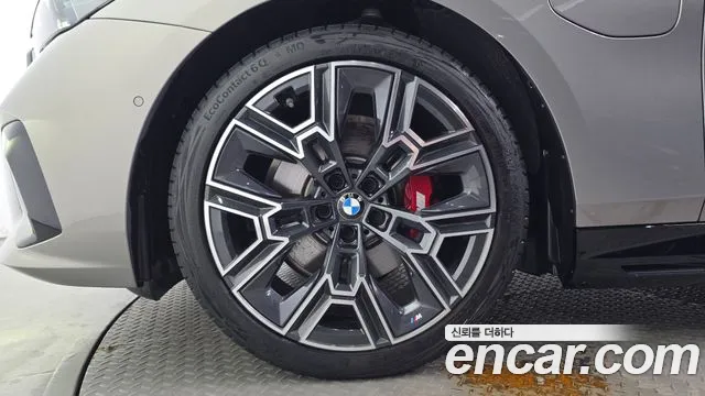 BMW 5 Series G60 — Фото автомобиля 5