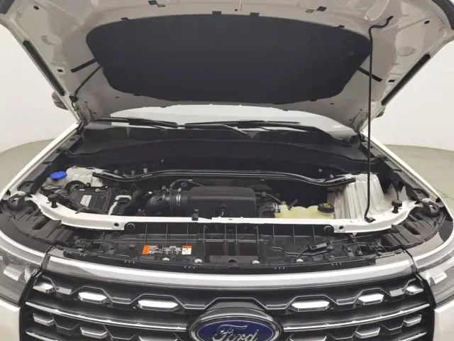 Ford Explorer — Фото автомобиля 6