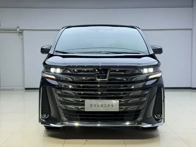 Toyota Vellfire — Фото автомобиля 2