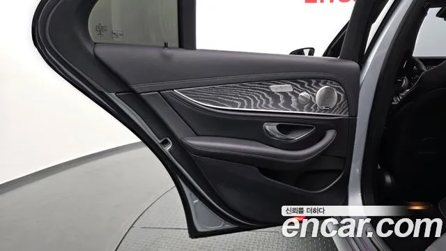 Mercedes-Benz E-Class W213 — Фото автомобиля 14