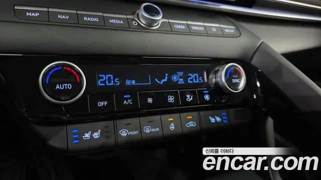 Hyundai Avante CN7 — Фото автомобиля 16