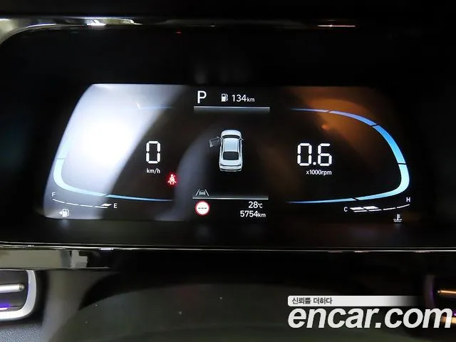 Hyundai Avante CN7 — Фото автомобиля 9