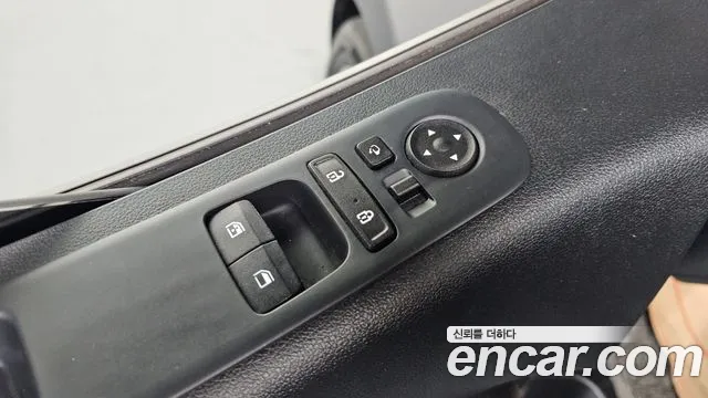 Hyundai Staria Staria L3.5 Tourer 9 мест — Фото автомобиля 13