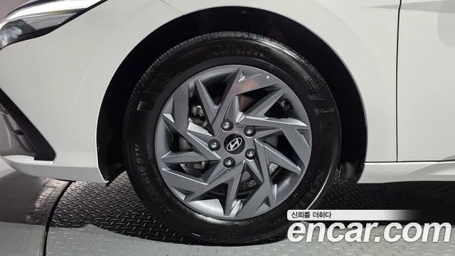 Hyundai AVANTE Новый Avante (CN7) — Фото автомобиля 4
