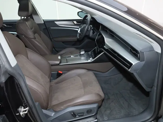 Audi A7L — Фото автомобиля 11