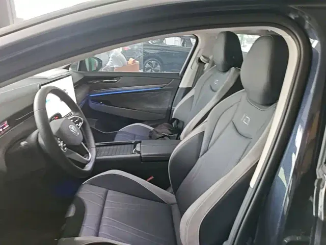Volkswagen ID.7 Vizzion — Фото автомобиля 14