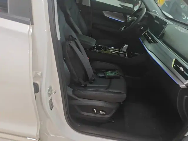 Chery Tiggo 8 — Фото автомобиля 24
