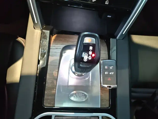 Land Rover Discovery Sport — Фото автомобиля 13