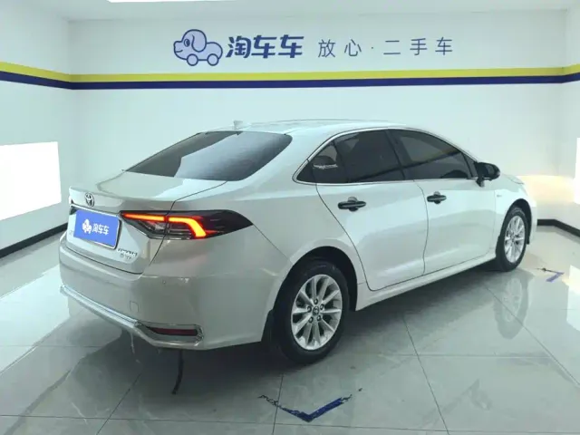 Toyota Corolla — Фото автомобиля 3