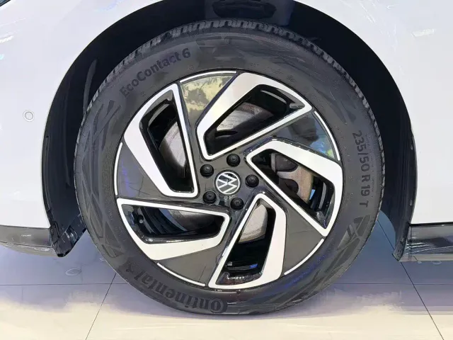 Volkswagen ID.7 Vizzion — Фото автомобиля 3