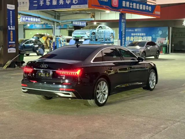 Audi A6L — Фото автомобиля 17