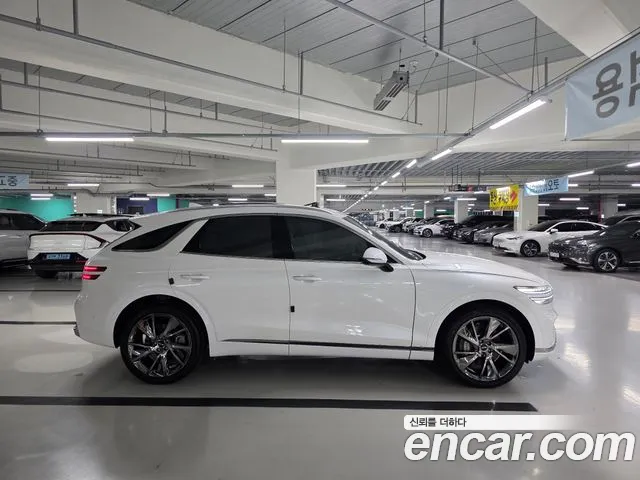 Genesis GV70 — Фото автомобиля 10