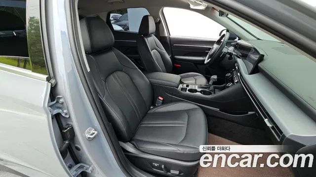Hyundai Sonata Sonata Edge(DN8) 2.0 LPG(Для проката) — Фото автомобиля 19