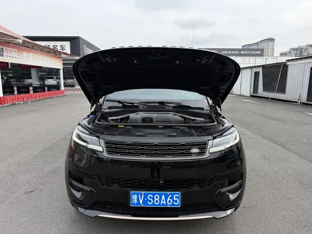 Land Rover Range Rover Sport — Фото автомобиля 15