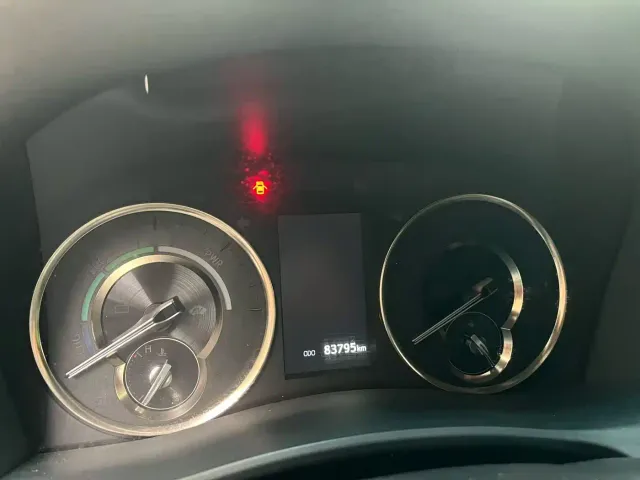 Toyota Alphard — Фото автомобиля 7