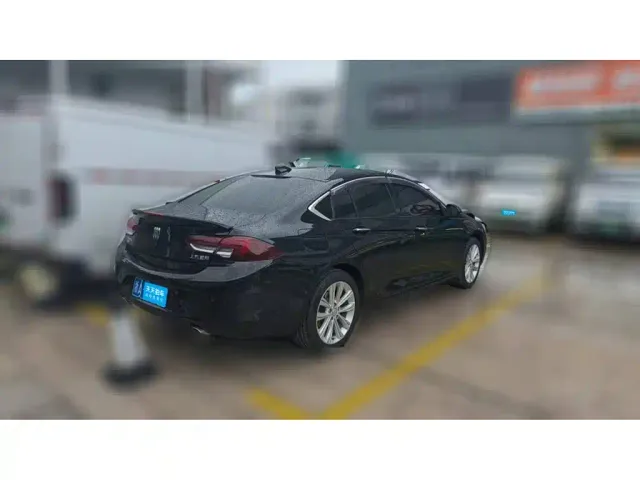 Buick Regal — Фото автомобиля 2
