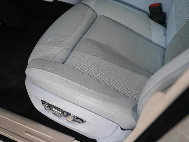 Rolls-Royce Ghost — Фото автомобиля 17