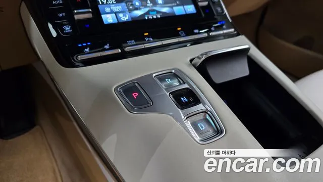 Hyundai Grandeur Exclusive — Фото автомобиля 9