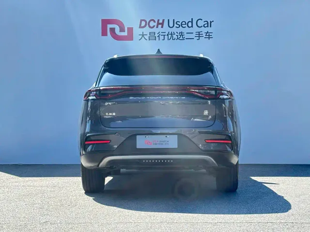 BYD Tang — Фото автомобиля 5