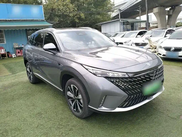 Roewe RX5 — Фото автомобиля 3