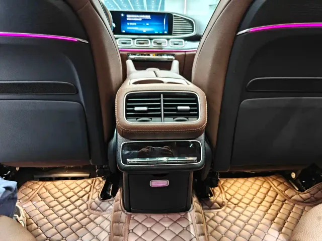 Mercedes-Benz GLS-Class — Фото автомобиля 11