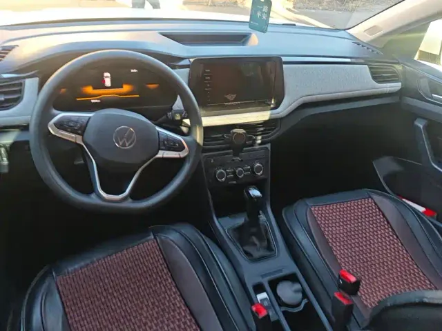 Volkswagen Tharu — Фото автомобиля 12