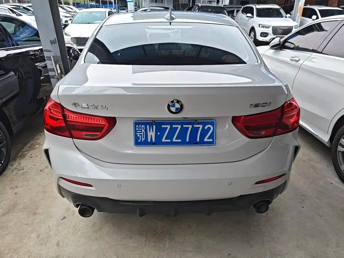 BMW BMW 1 Series 2022 120i M Sport Shadow Edition — Фото автомобиля 13