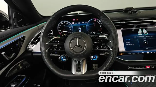 Mercedes-Benz E-Class — Фото автомобиля 19