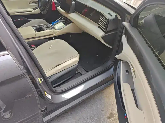 BYD Qin L — Фото автомобиля 8