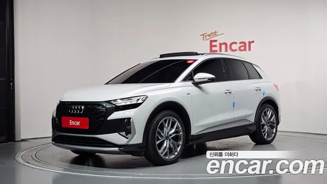 Фотография автомобиля — Audi Q4 e-tron F4