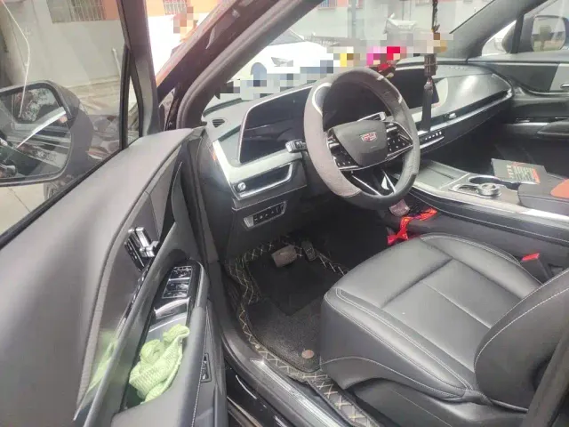 Cadillac XT5 — Фото автомобиля 12