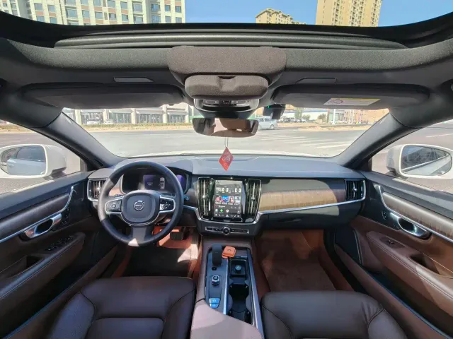 Volvo V90 — Фото автомобиля 5