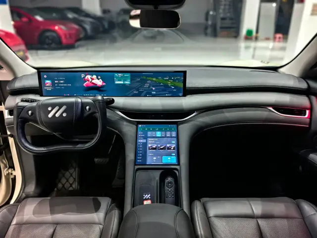 IM Motors LS6 — Фото автомобиля 9