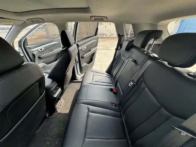 Wuling Asta — Фото автомобиля 16