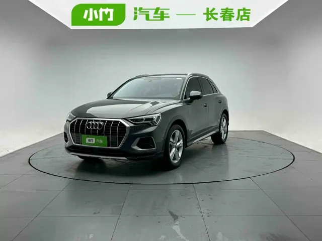 Фотография автомобиля — Audi Q3