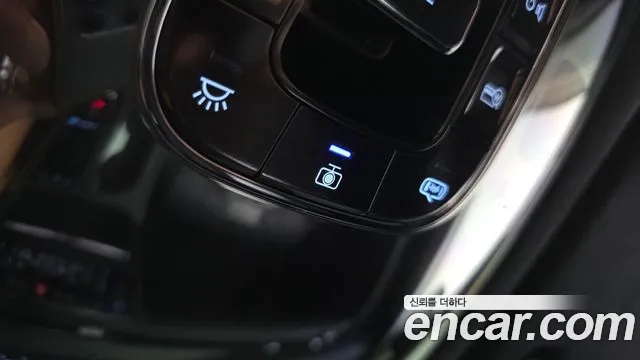 Genesis GV80 — Фото автомобиля 29
