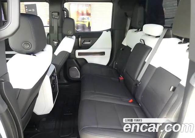 GMC Hummer EV — Фото автомобиля 14