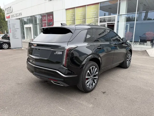 Cadillac XT5 — Фото автомобиля 15