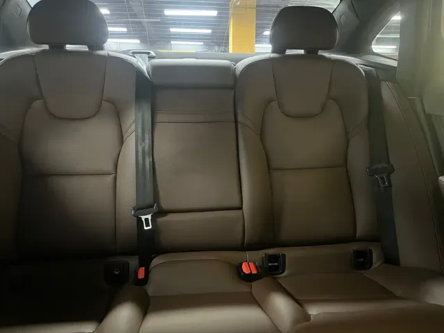 Volvo S90 — Фото автомобиля 5
