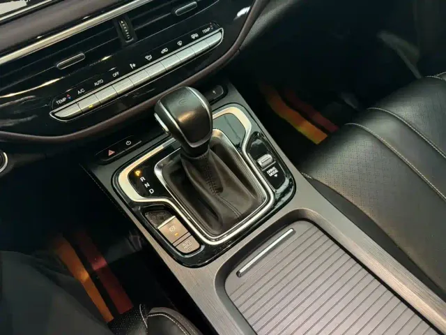 GAC Trumpchi M6 — Фото автомобиля 13
