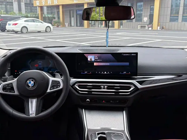 BMW 3 Series — Фото автомобиля 5