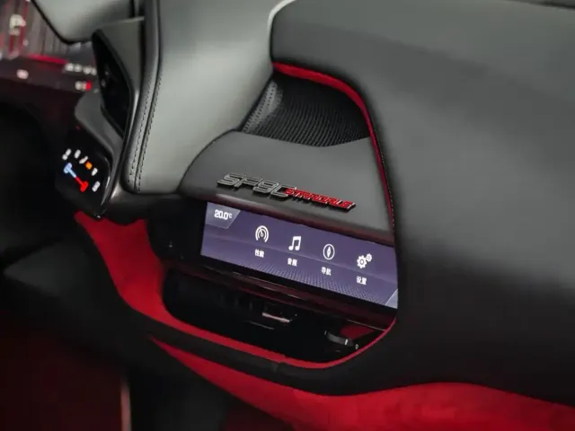 Ferrari SF90 — Фото автомобиля 14