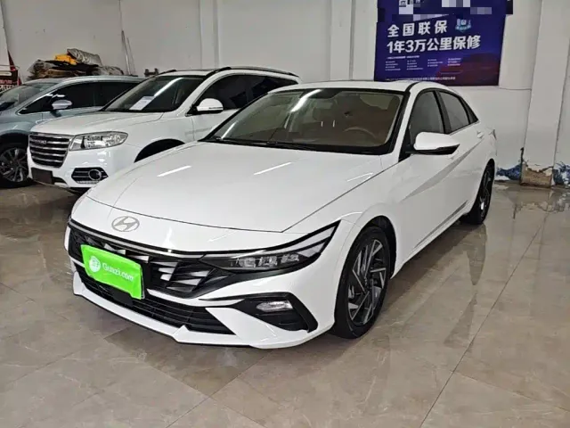 Фотография автомобиля — Hyundai Elantra