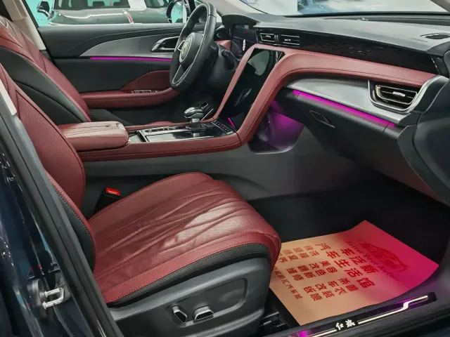 Hongqi H5 — Фото автомобиля 11