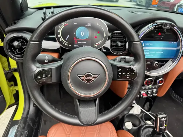 MINI Hatch — Фото автомобиля 16
