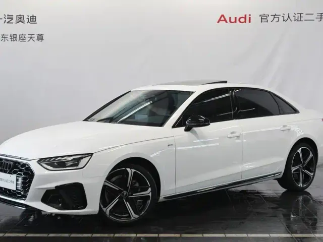 Фотография автомобиля — Audi A4L