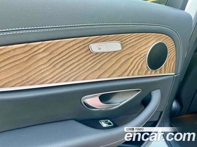 Mercedes-Benz E-Class W213 — Фото автомобиля 8