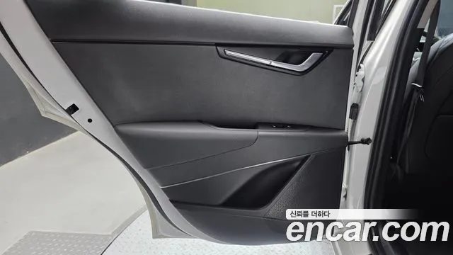 Kia Niro All Niro EV Earth — Фото автомобиля 24